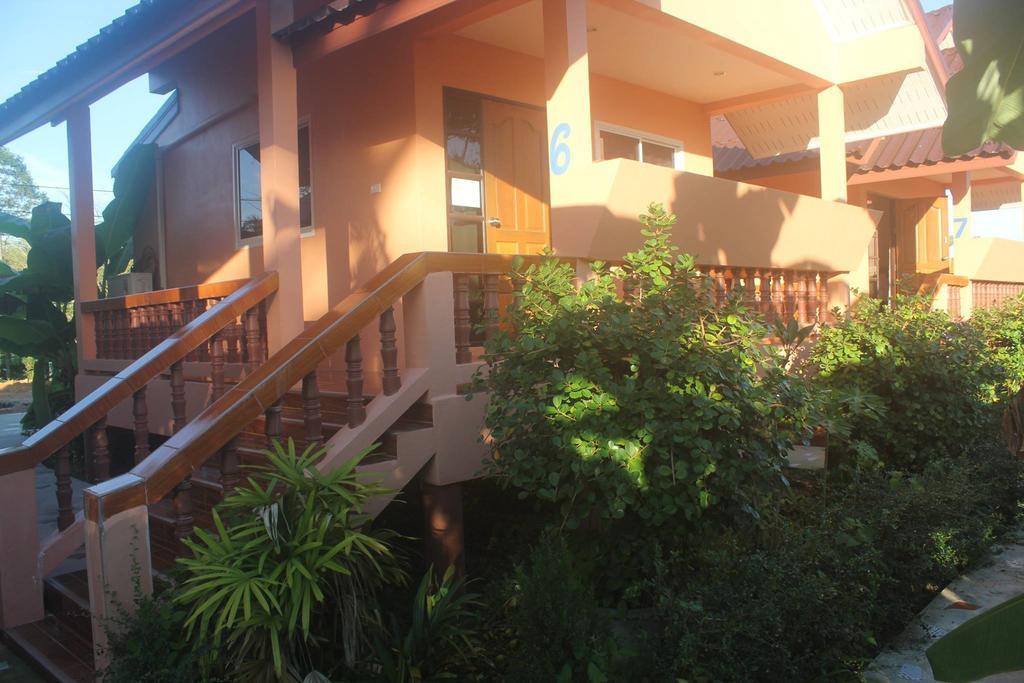 Hotel Baan Mek Lom Khao Lak Exterior foto