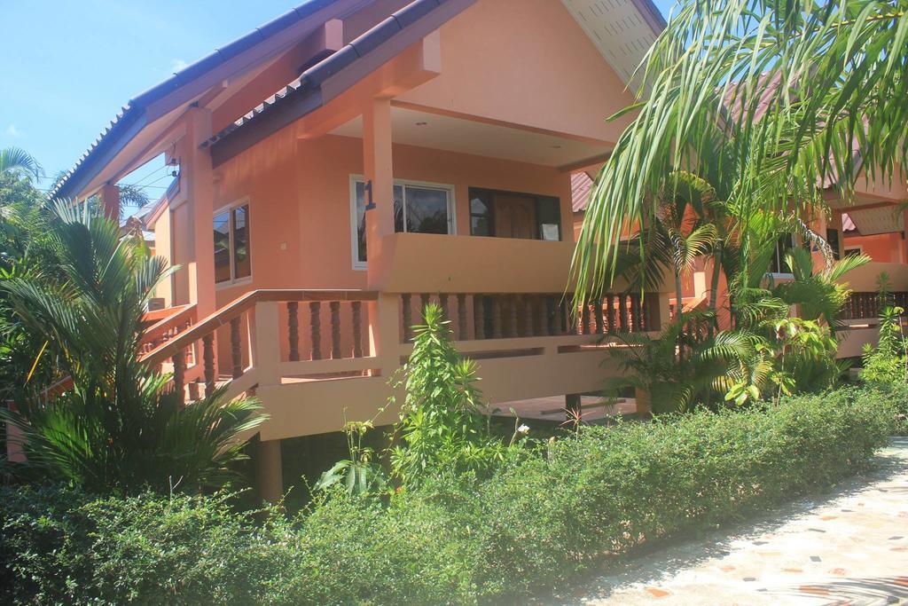 Hotel Baan Mek Lom Khao Lak Exterior foto