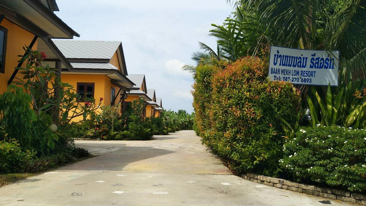 Hotel Baan Mek Lom Khao Lak Exterior foto